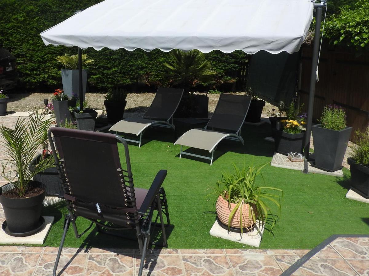 Appartement Mansarde Et Climatise 50 M2 Pompignan  Buitenkant foto