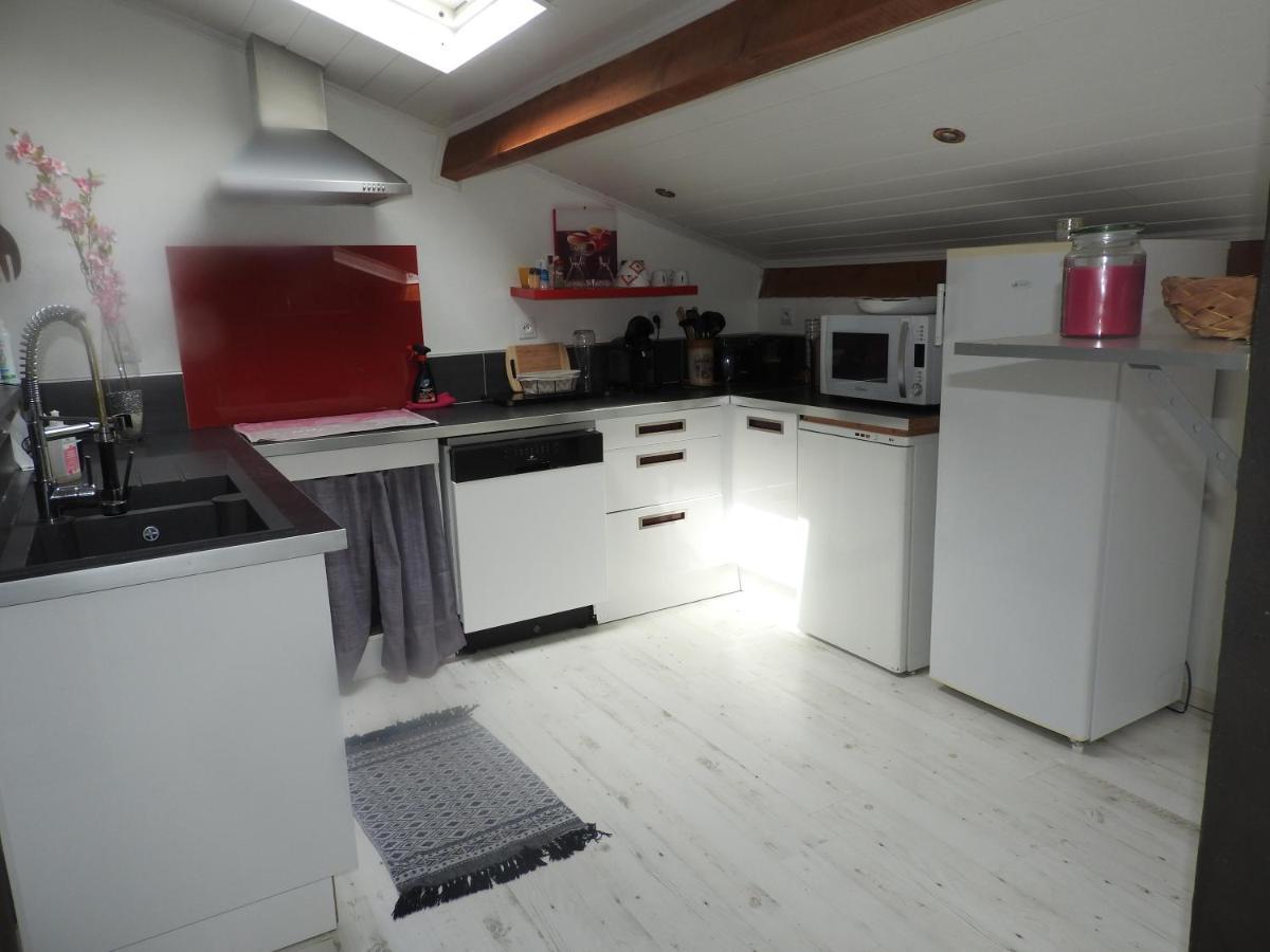 Appartement Mansarde Et Climatise 50 M2 Pompignan  Buitenkant foto