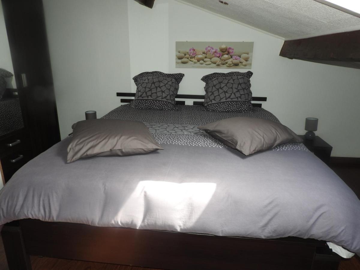 Appartement Mansarde Et Climatise 50 M2 Pompignan  Buitenkant foto