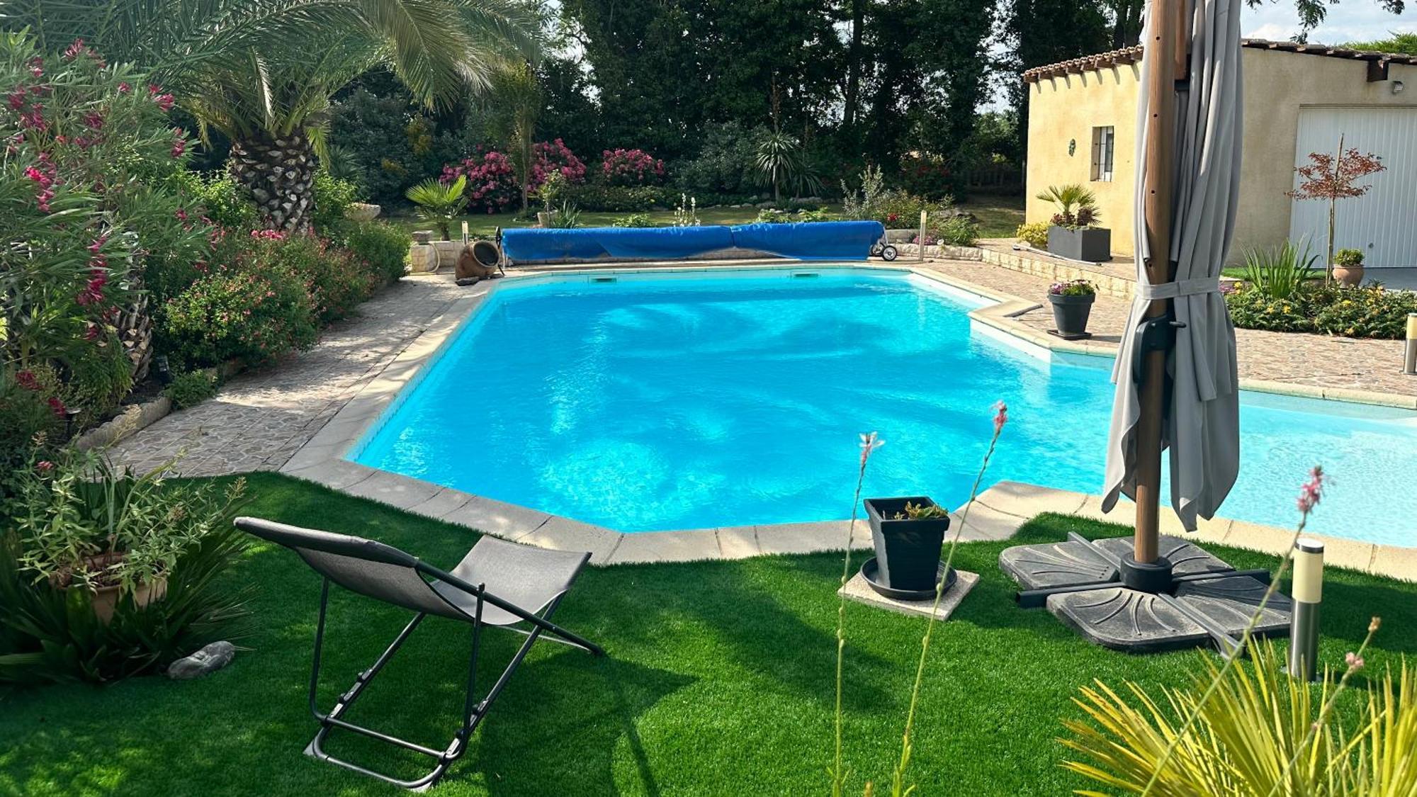 Appartement Mansarde Et Climatise 50 M2 Pompignan  Buitenkant foto